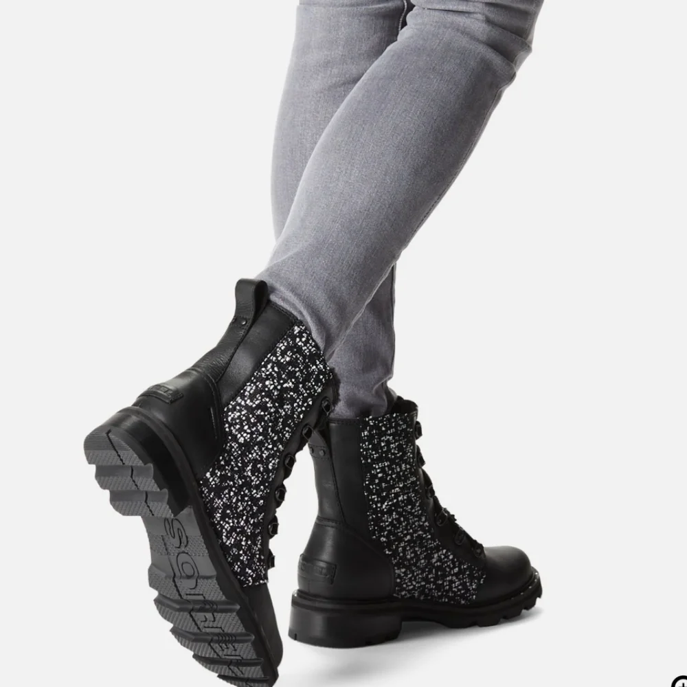 Sorel Boots - Picture 3 of 16